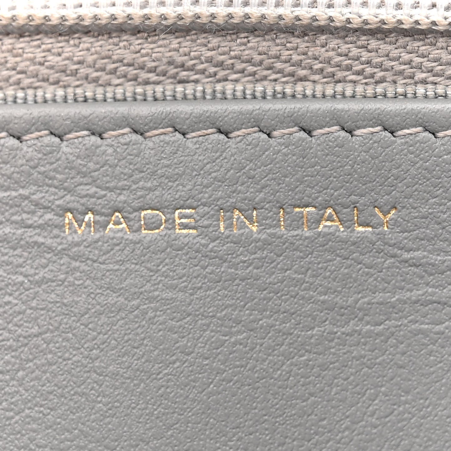 Caviar Quilted Wallet on Chain WOC Grey