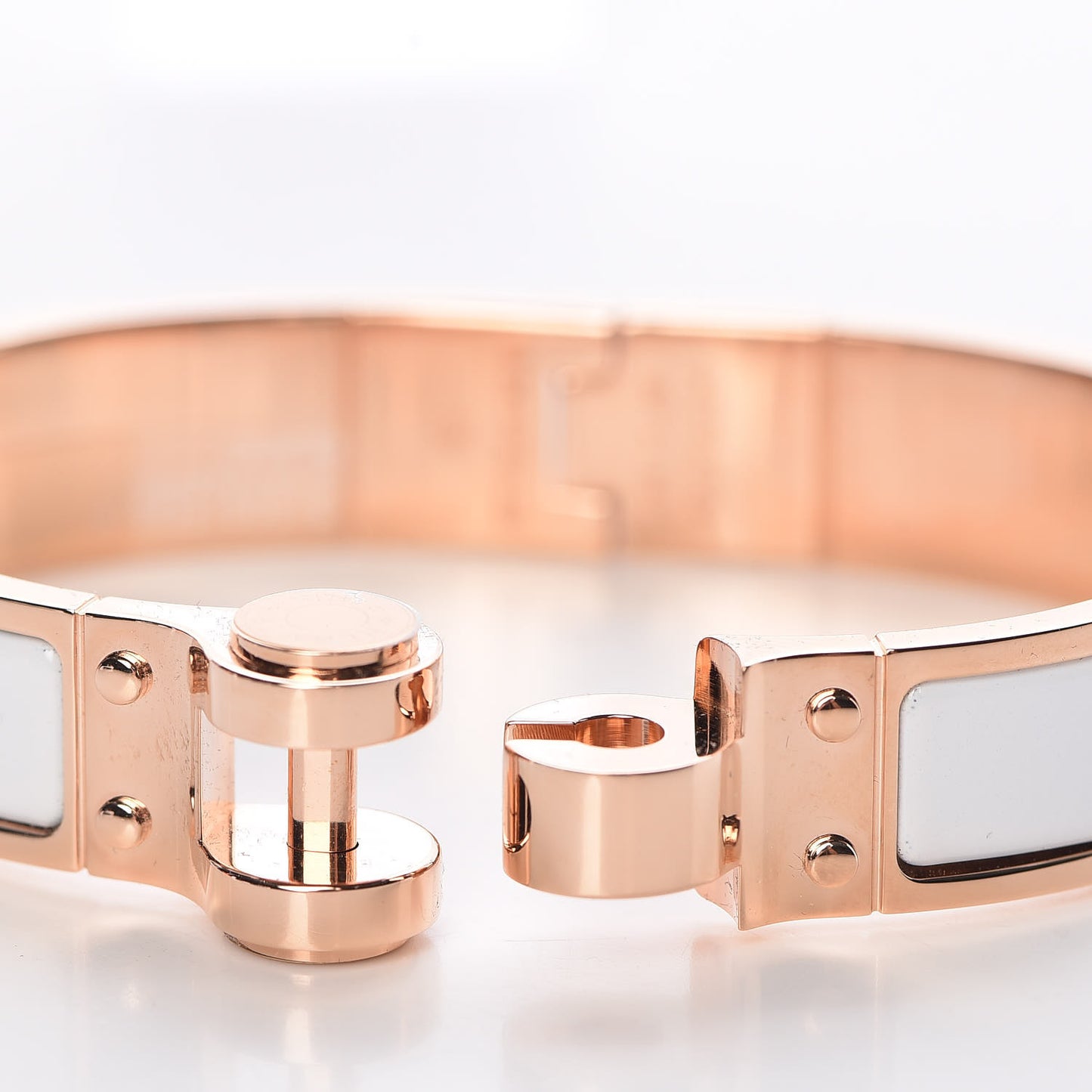 Enamel Charniere Uni Narrow Hinged Bracelet S White