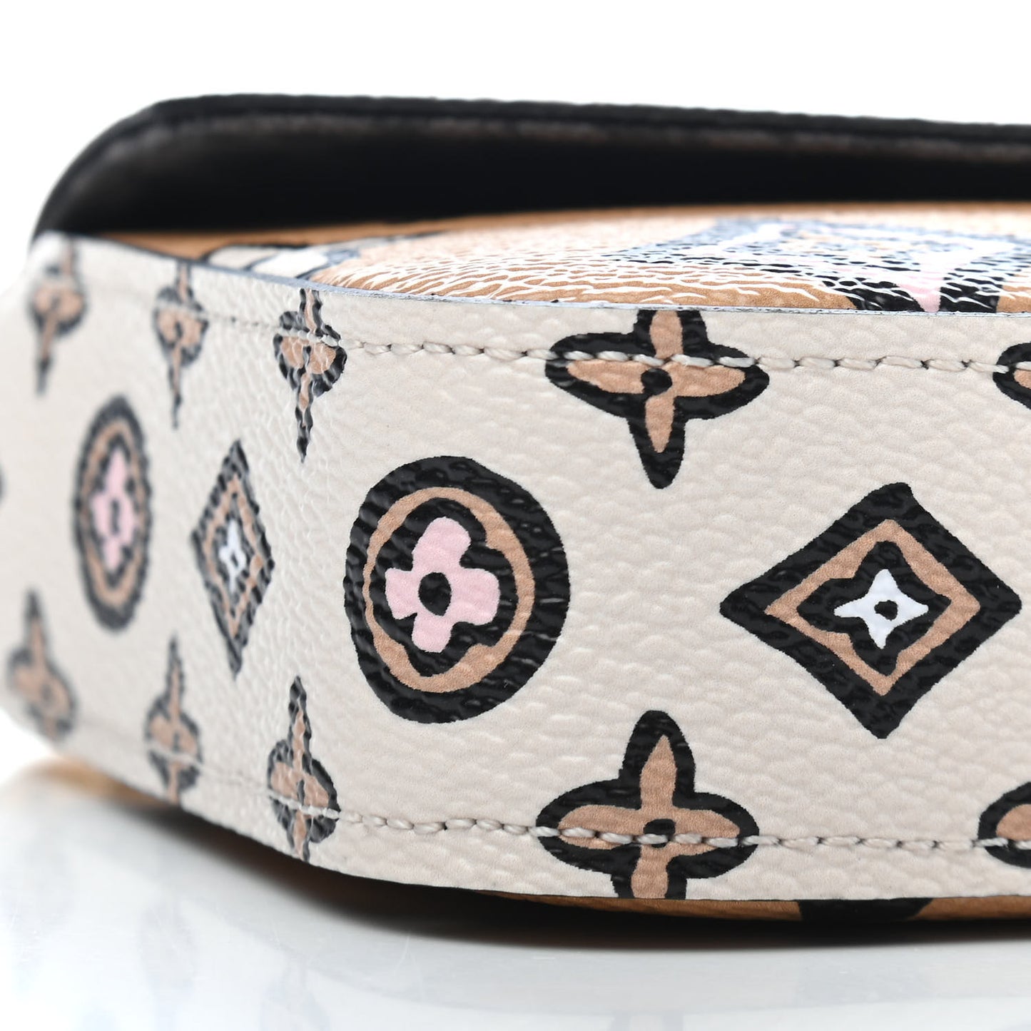 Monogram Wild At Heart Felicie Strap & Go Arizona Creme