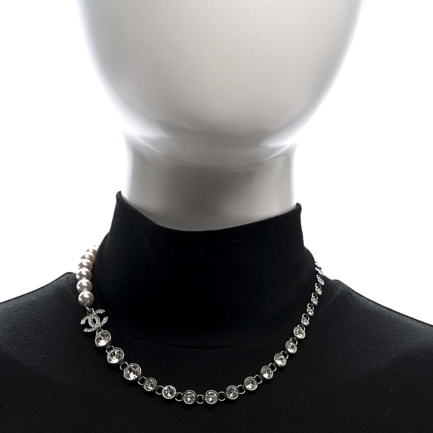 Pearl Crystal CC Choker Necklace Silver Pearly White
