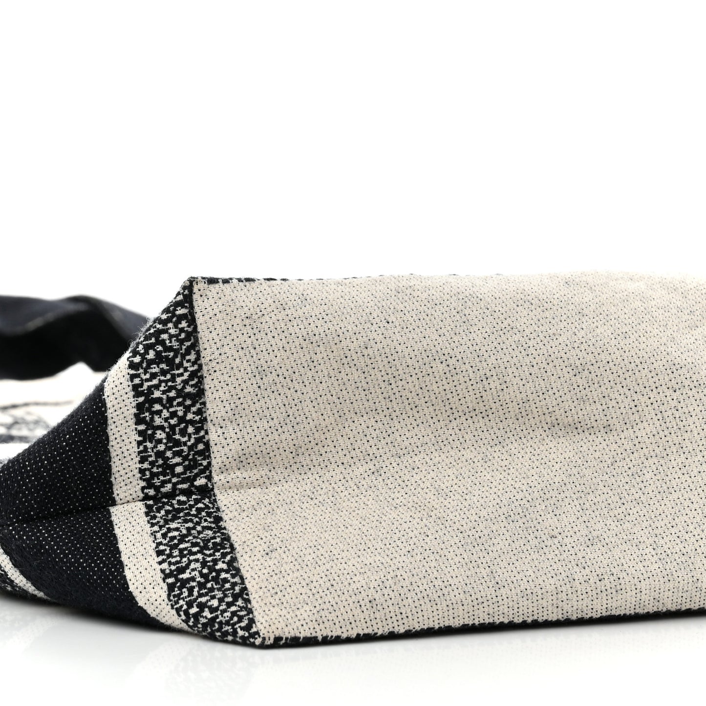 Canvas Print Cruise Tote Ivory Black