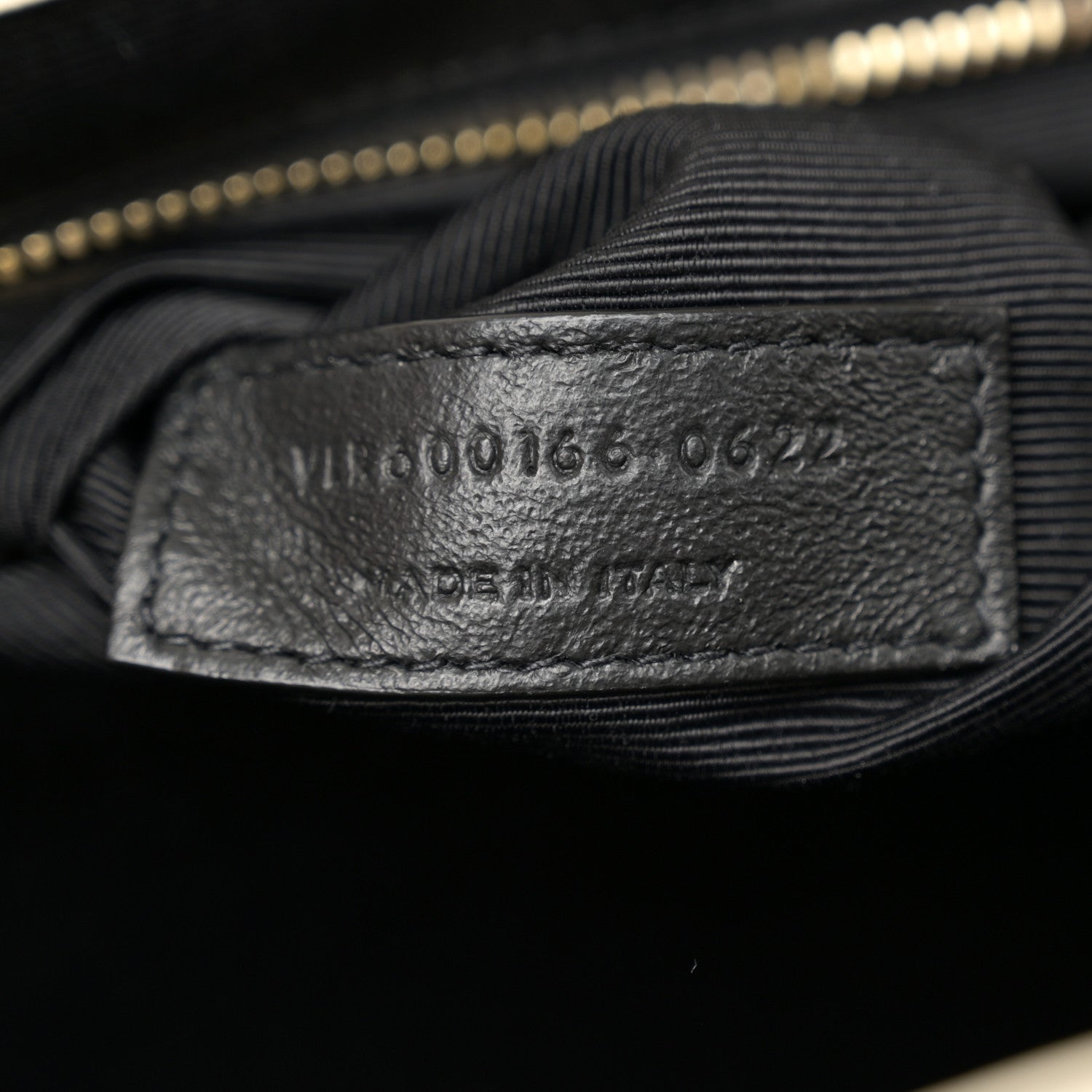 Saint Laurent Grain De Poudre Textured Mixed Matelasse Large Triquilt Monogram Satchel Crema Soft 7 of 10
