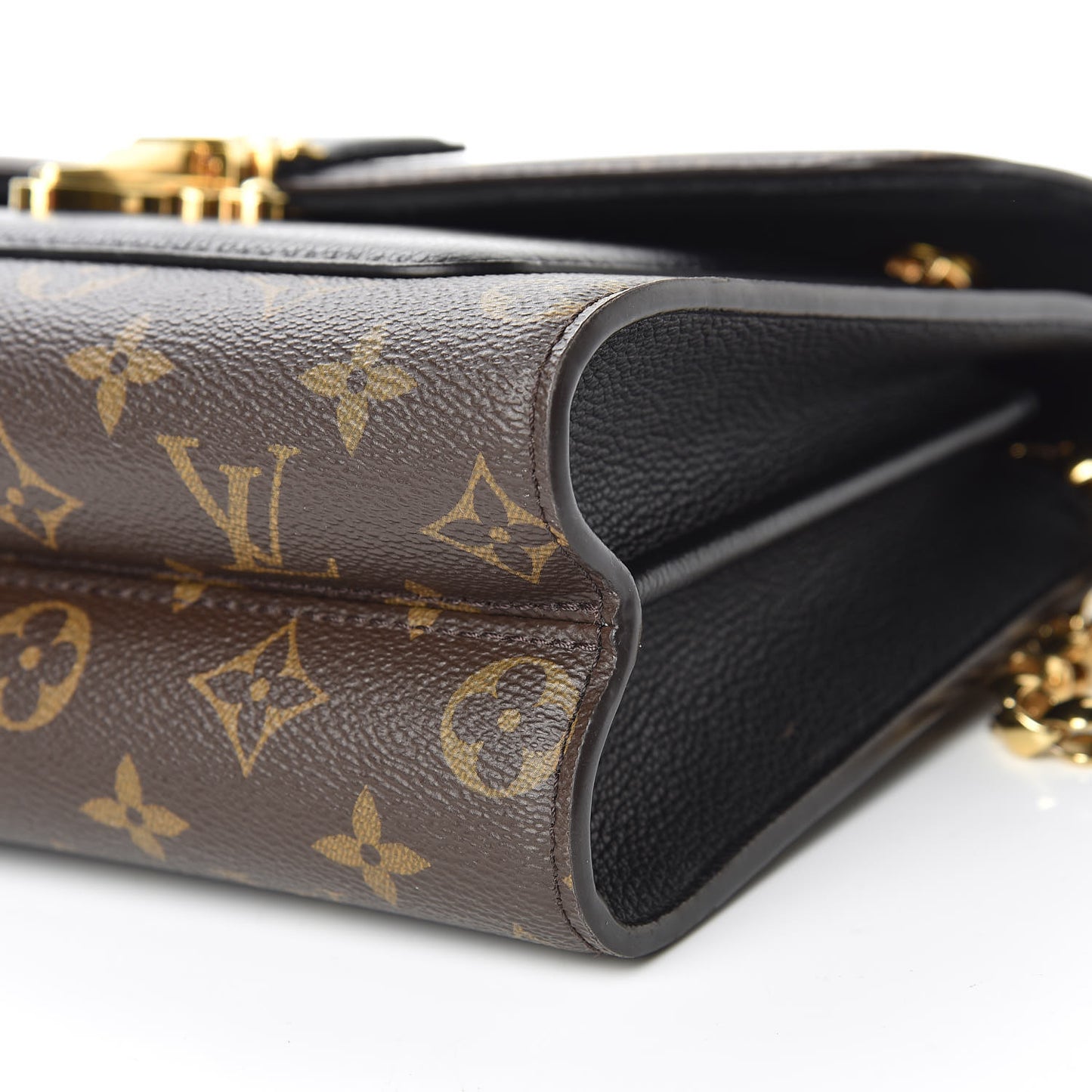Monogram Victoire Black