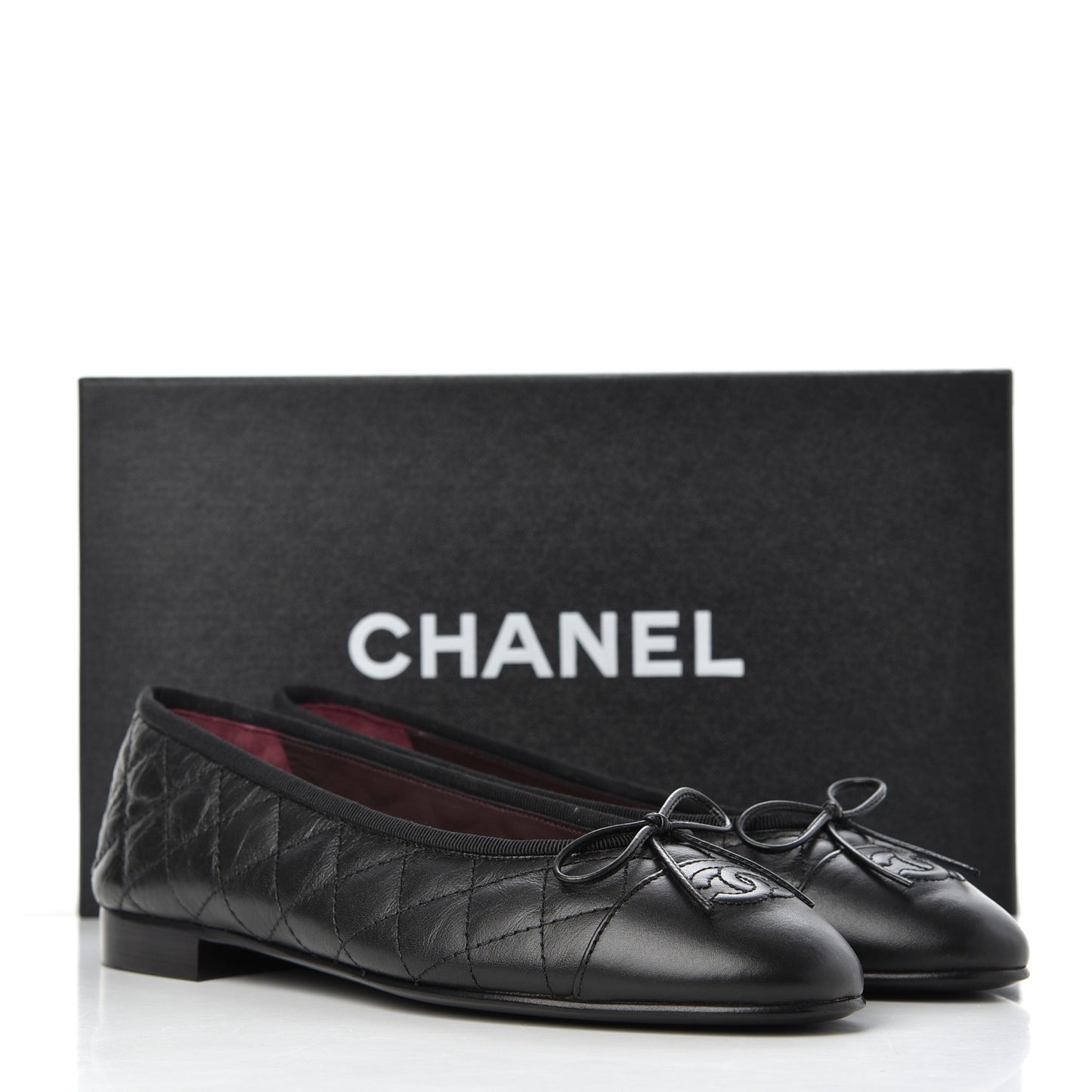 Aged Calfskin Quilted CC Cap Toe Ballerina Flats 39 Black