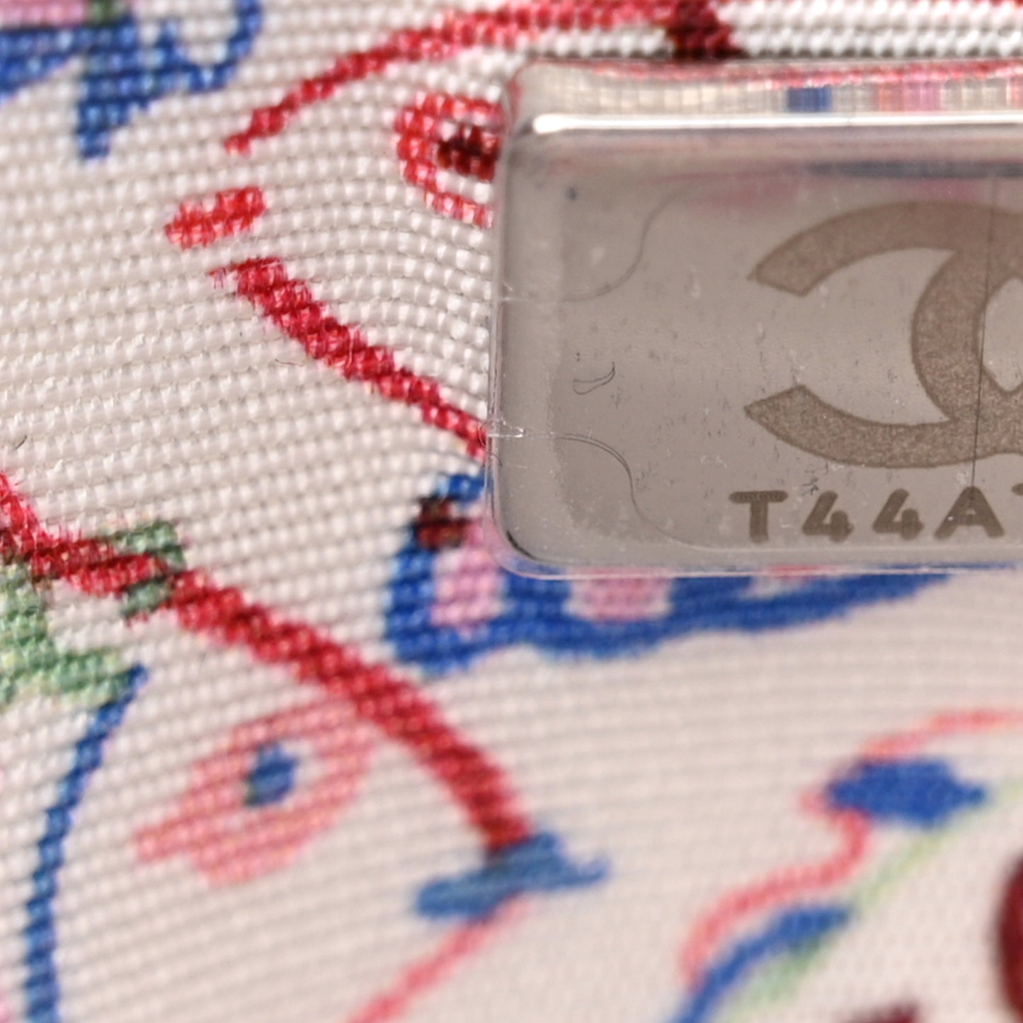 Caviar Quilted Ribbed Metal Wallet on Chain WOC Blue