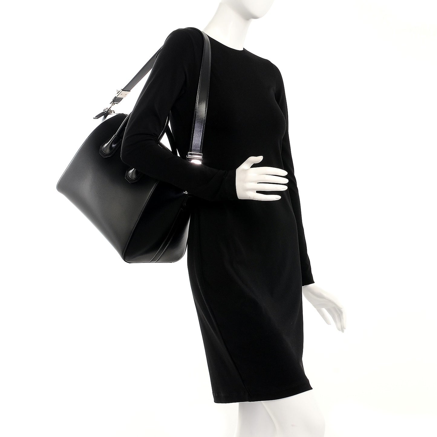 Shiny Lord Calfskin Medium Antigona Black