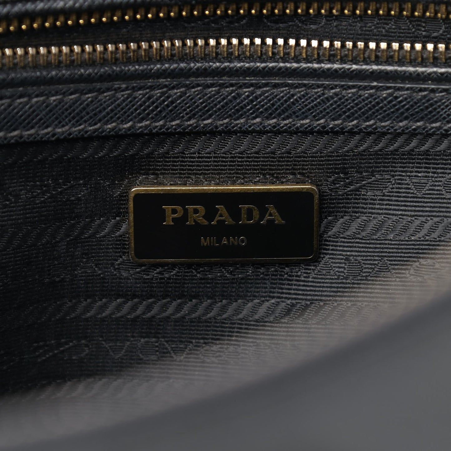 Saffiano Small Galleria Double Zip Tote Black