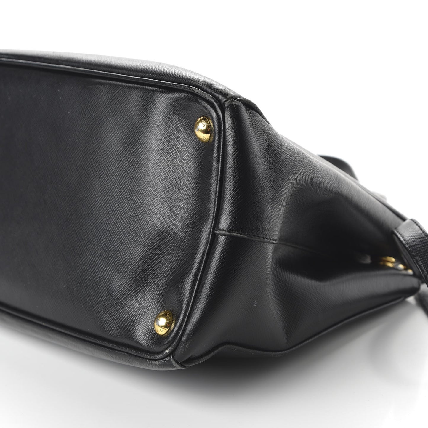 Saffiano Medium Galleria Double Zip Tote Black