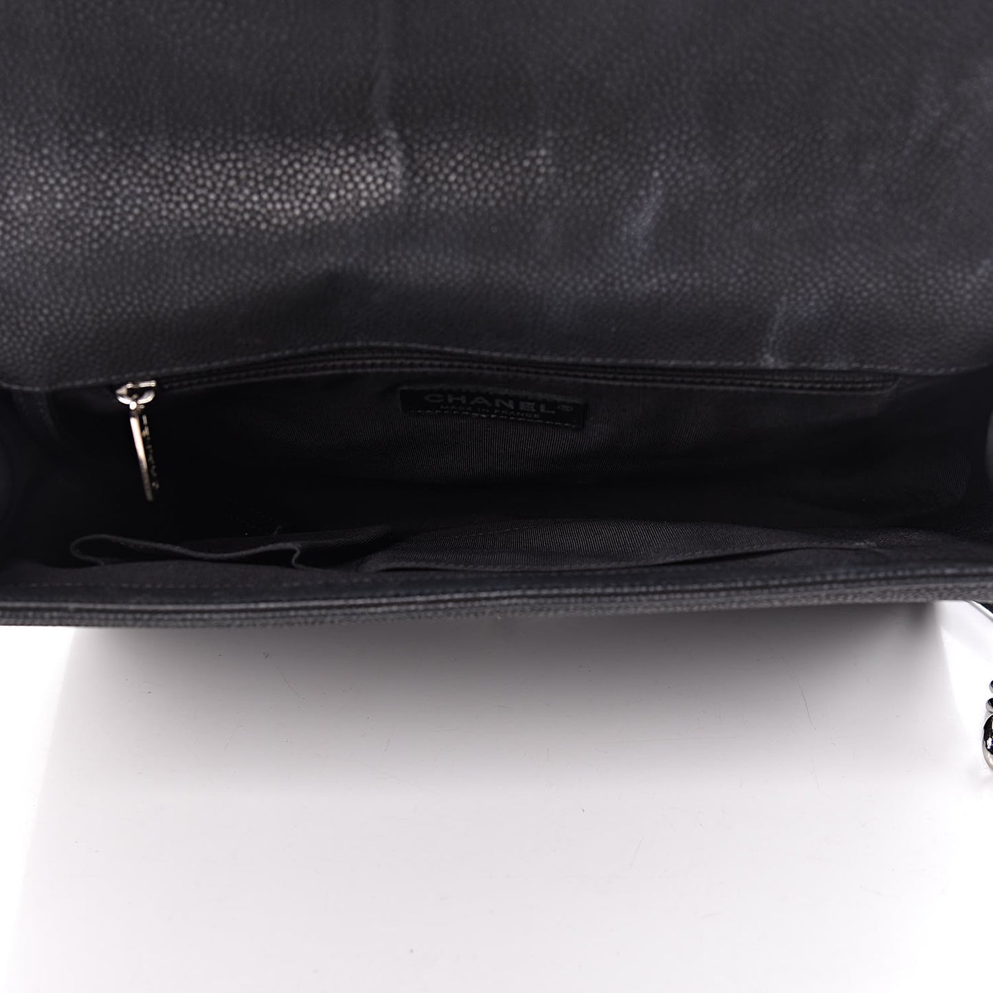 Caviar Quilted Large Boy Flap Black