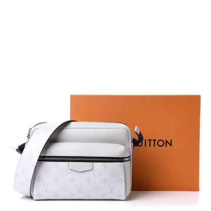 Louis Vuitton Taigarama Outdoor Messenger Antartica 10 of 10