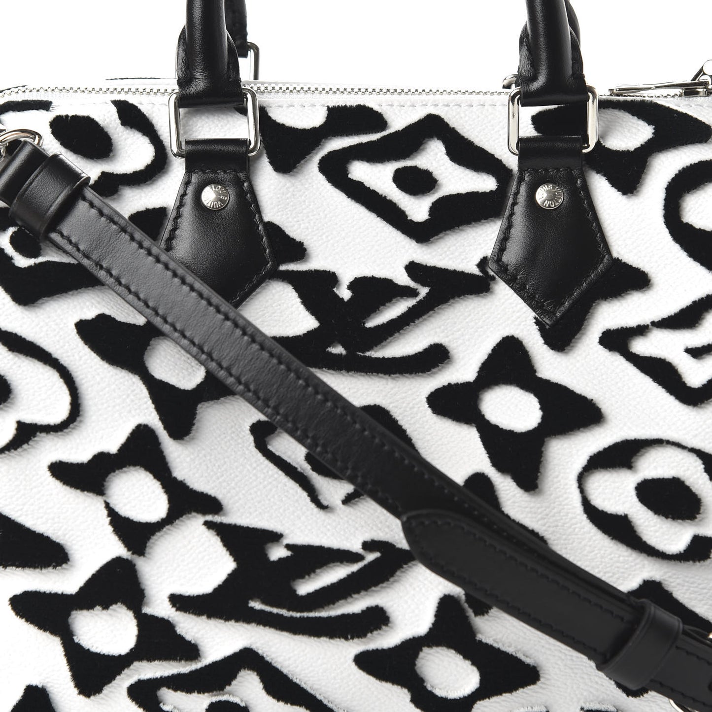 X UF Tufted Monogram Speedy Bandouliere 25 White Black