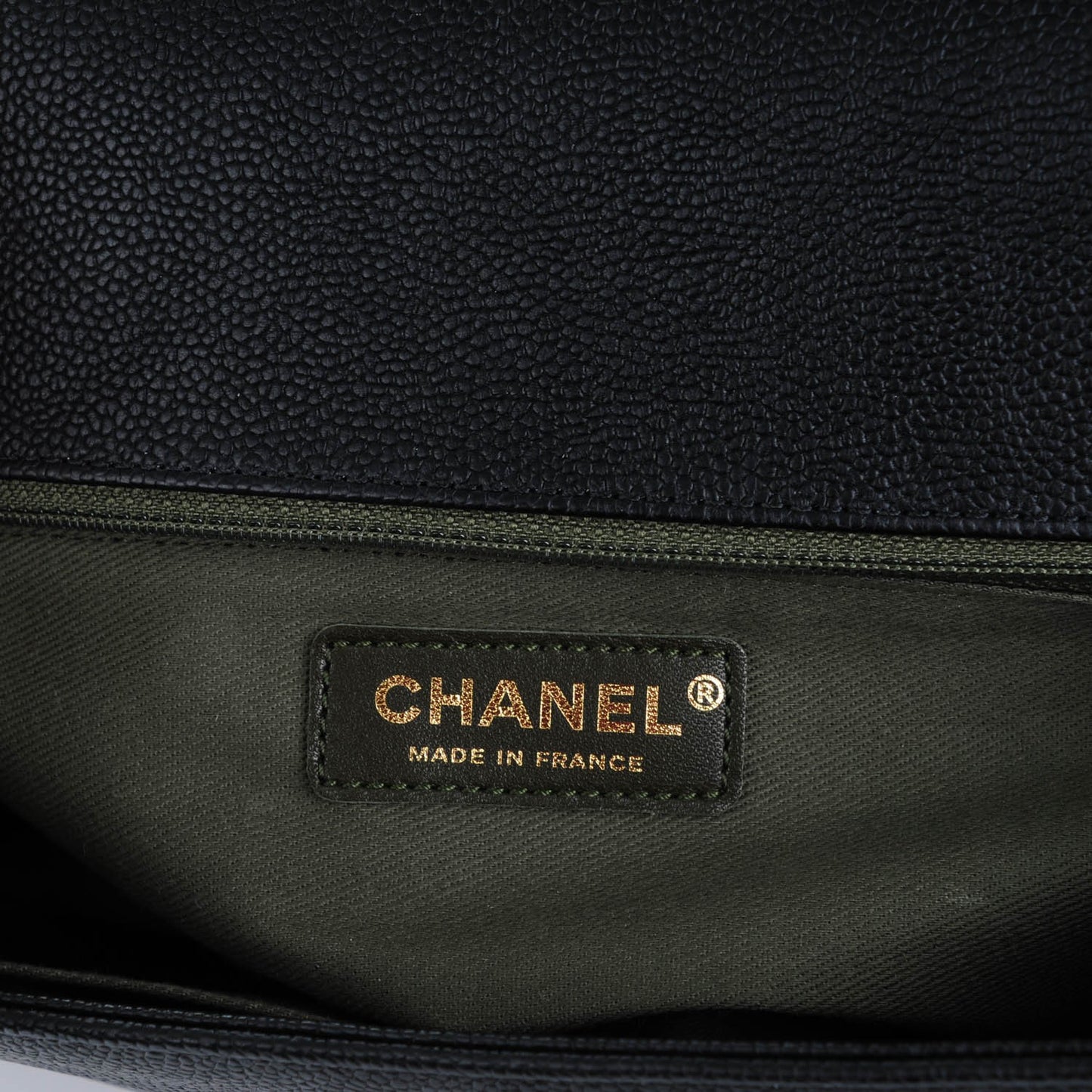 Caviar Quilted New Medium Boy Flap Black