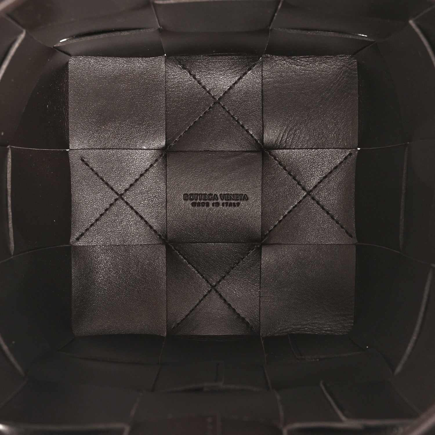 Bottega Veneta Nappa Maxi Intrecciato Mini Cassette Bucket Bag Fondant 5 of 9