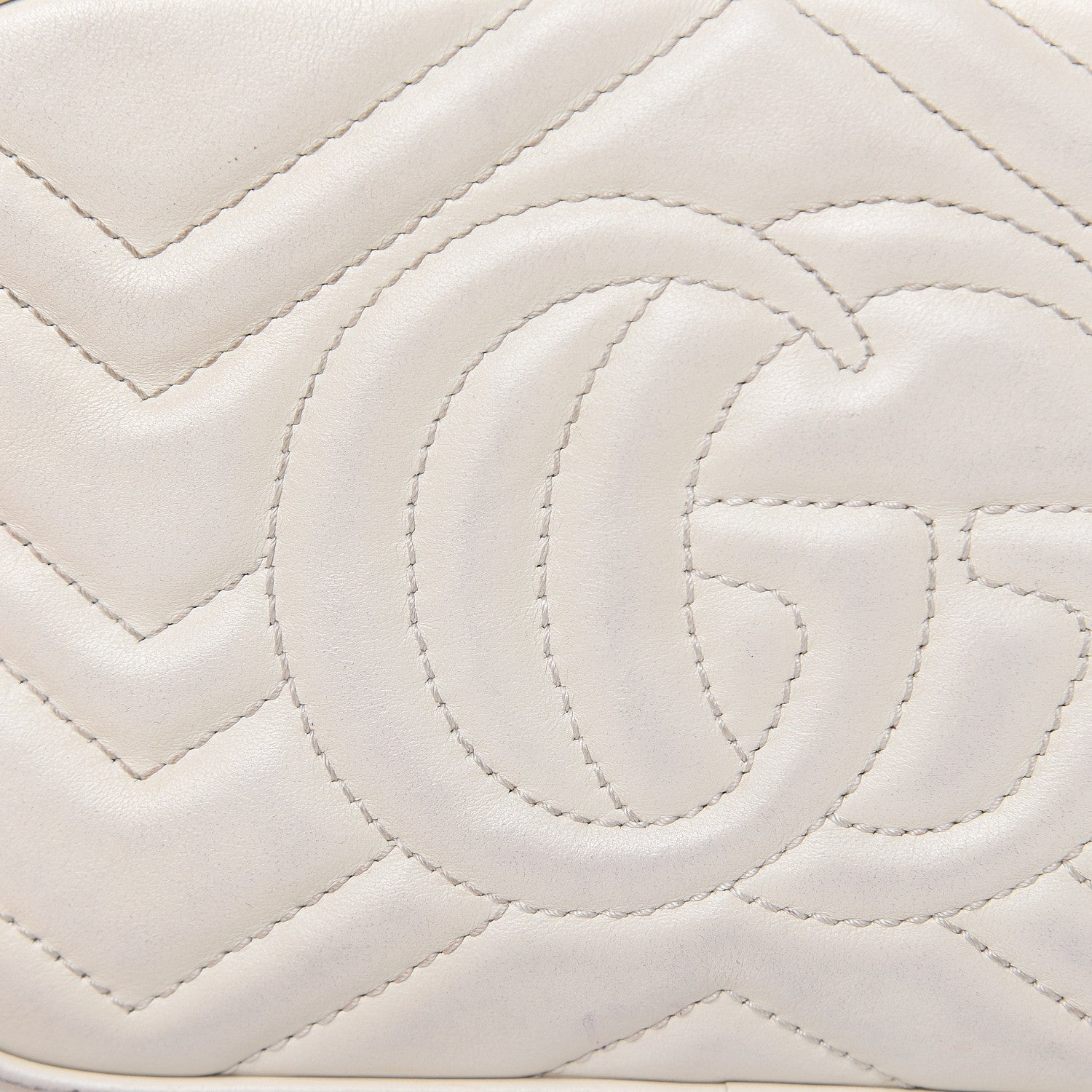 Gucci Calfskin Matelasse Mini GG Marmont Chain Shoulder Bag White 16 of 18