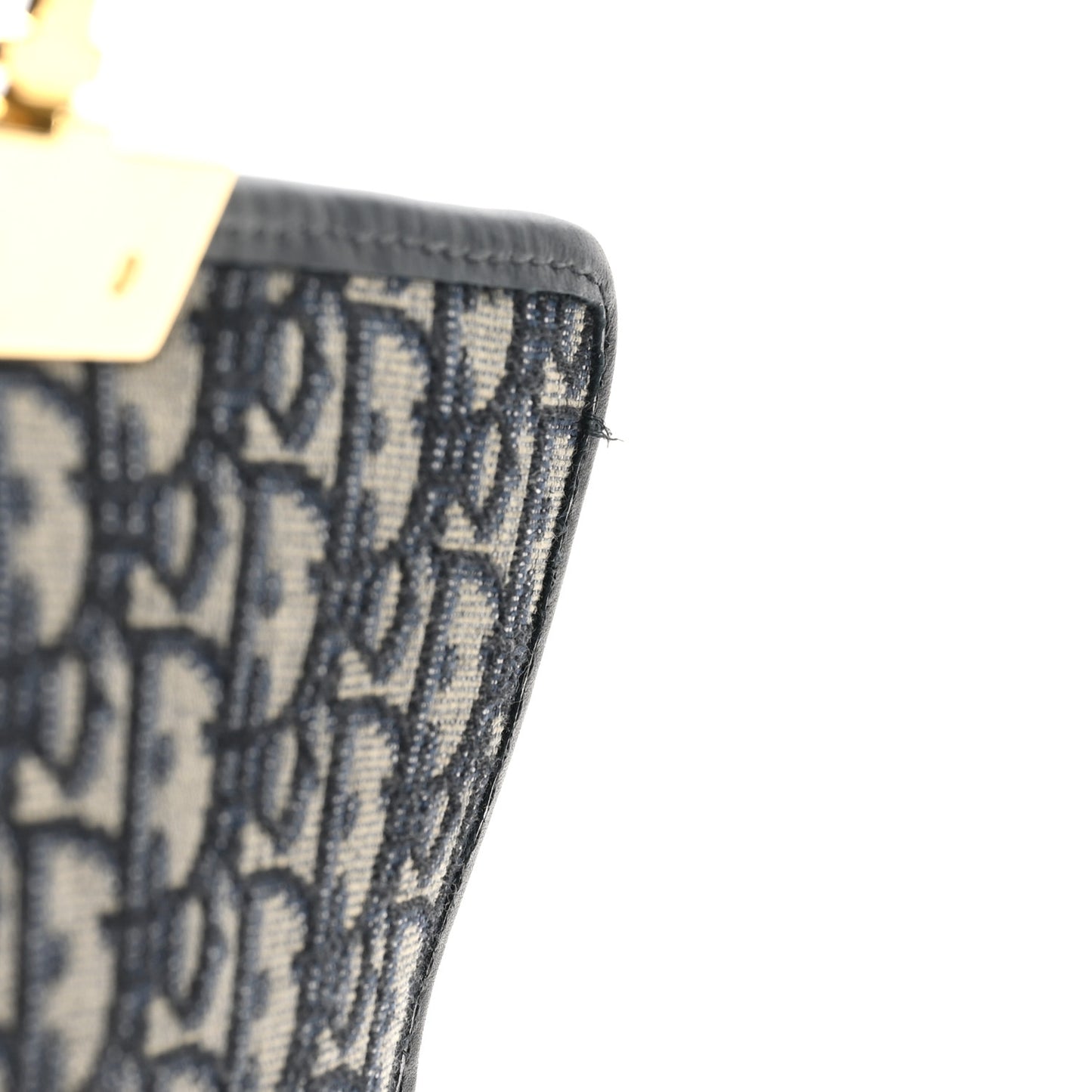 Oblique 30 Montaigne Flap Bag Blue