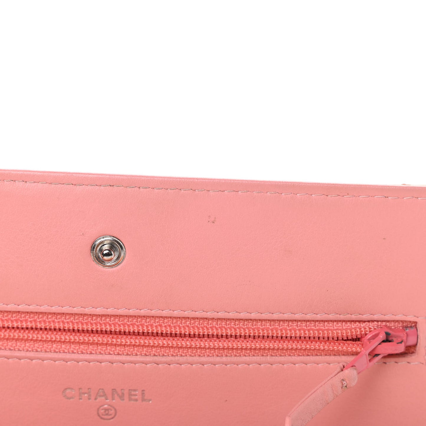 Patent Quilted Wallet On Chain WOC Coral