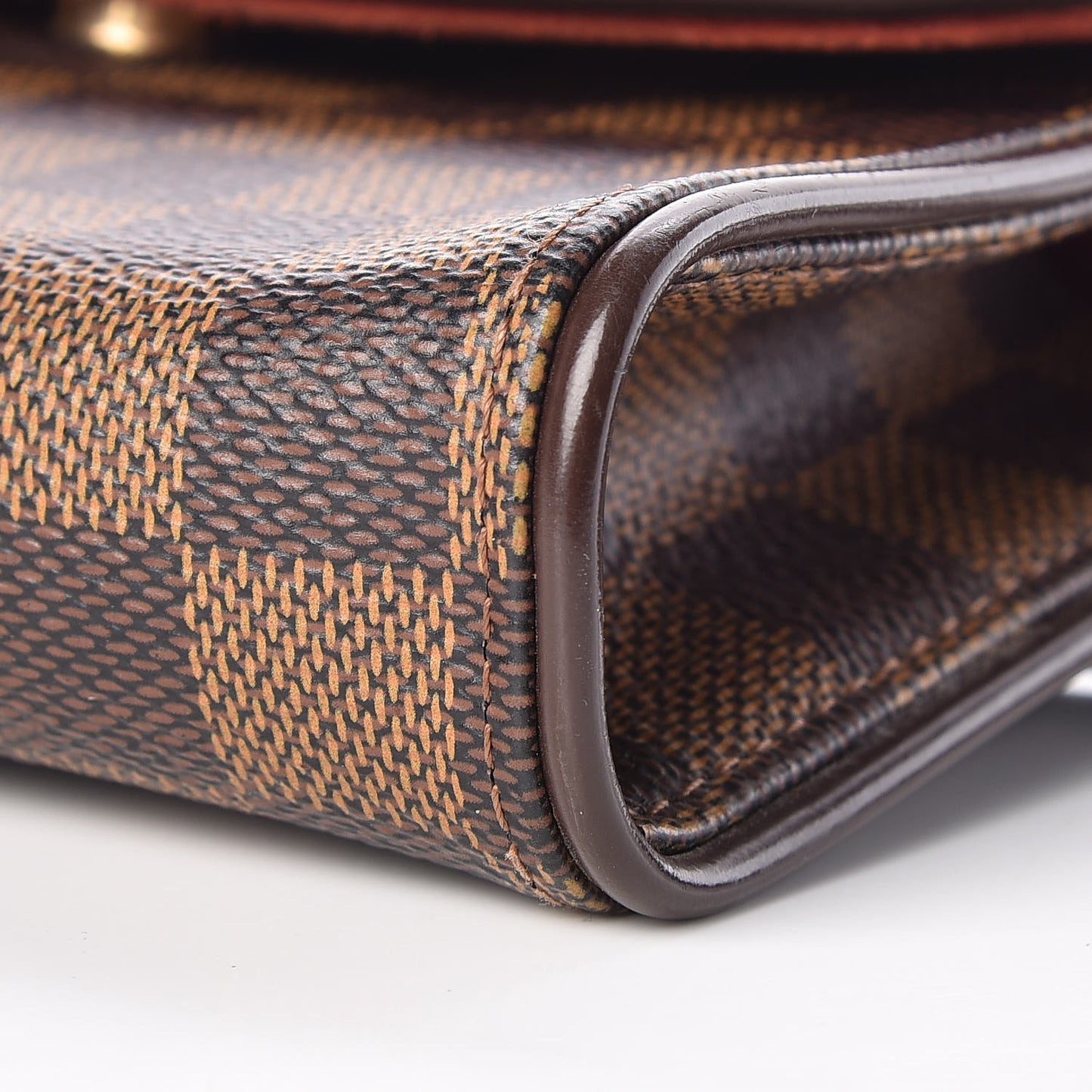 Damier Ebene Pochette Florentine S