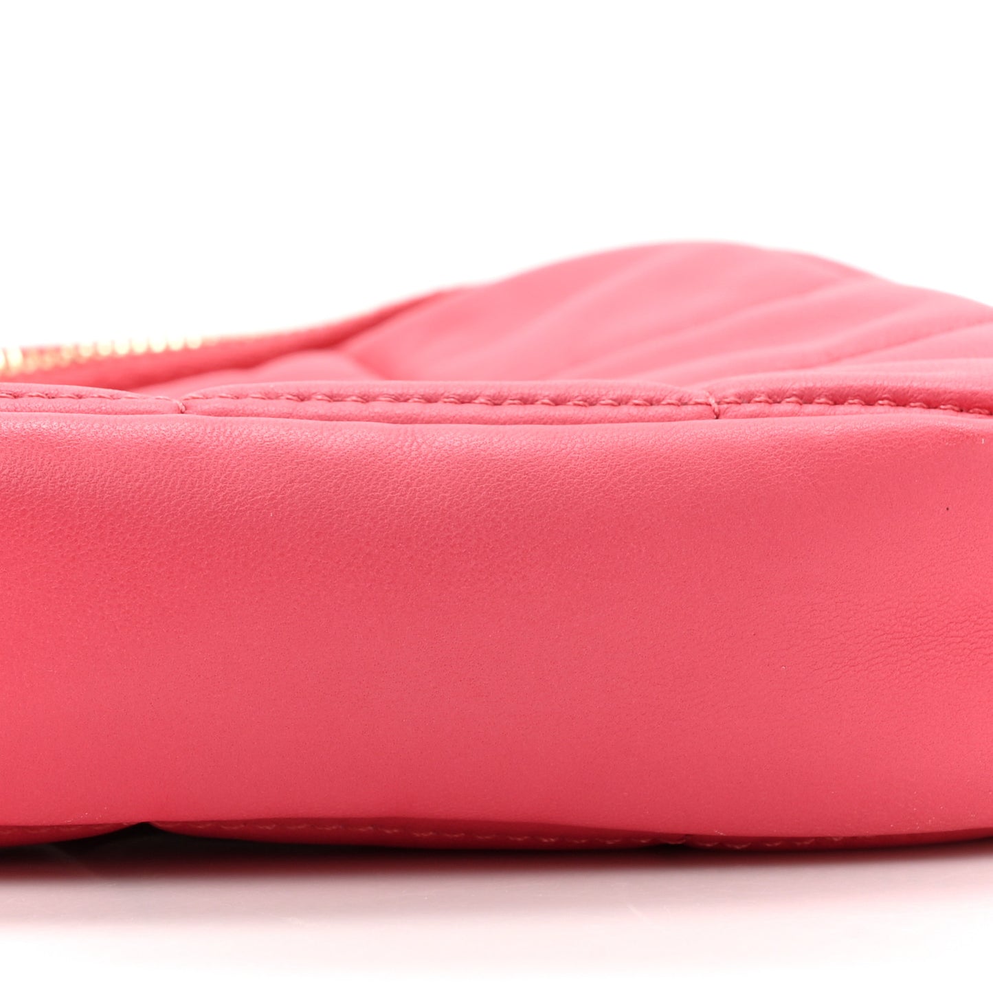 Lambskin Quilted Diamond Clutch With Chain Pink