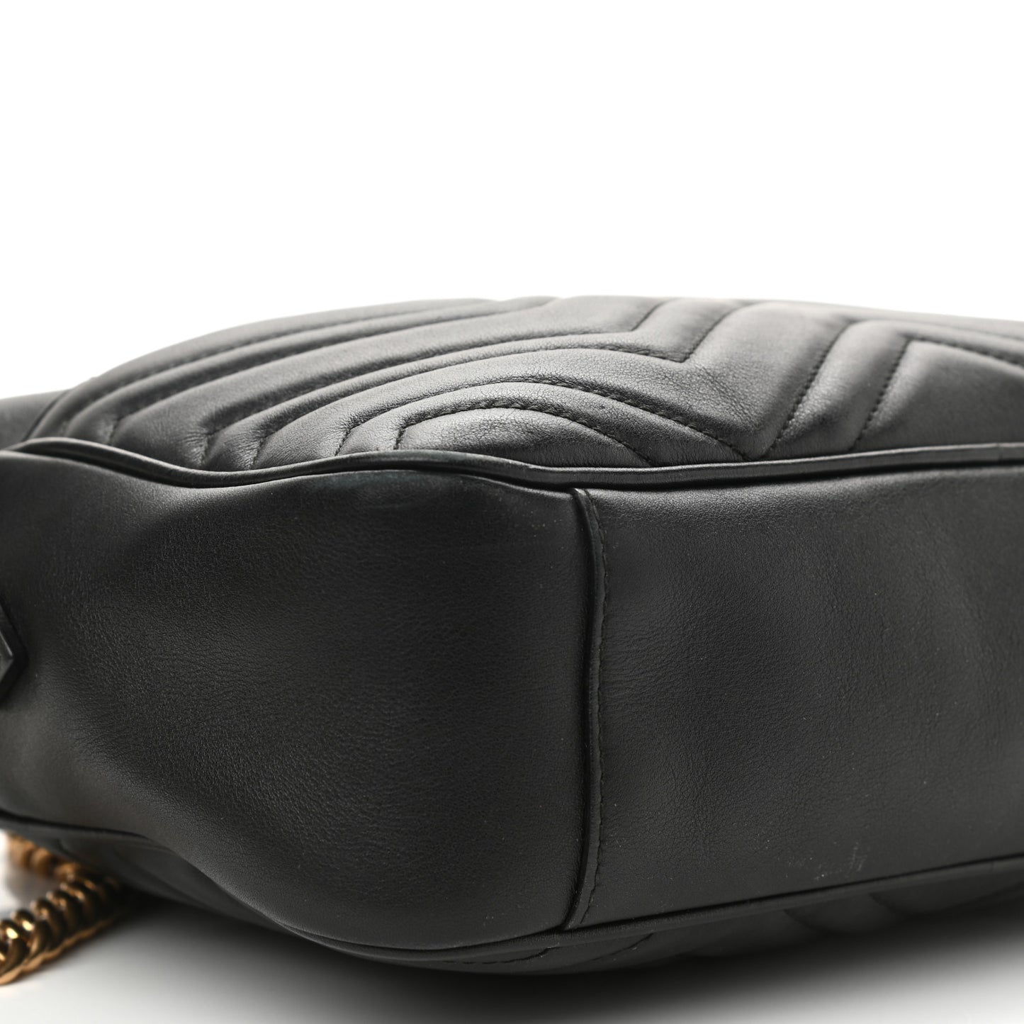 Calfskin Matelasse Medium GG Marmont Chain Shoulder Bag Black