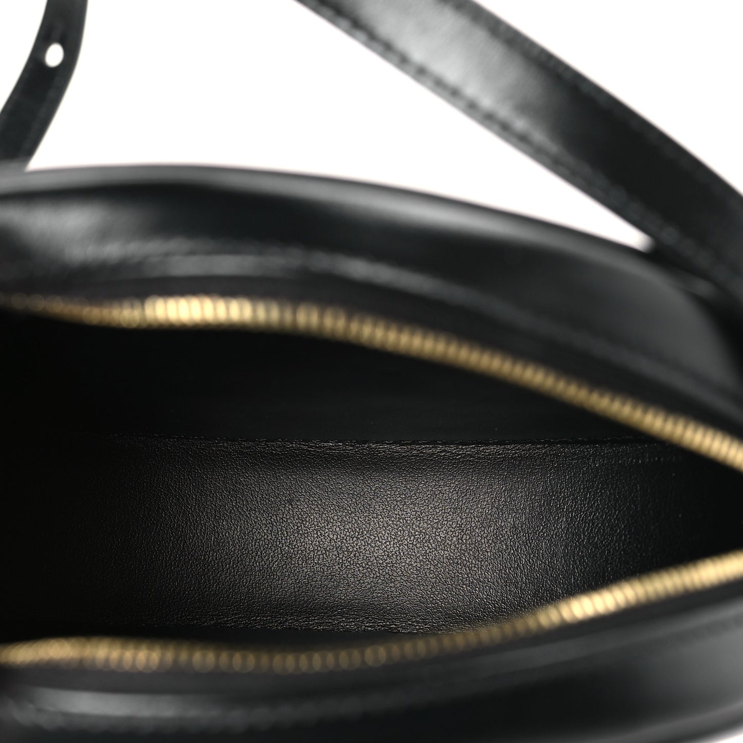 Smooth Calfskin Cuir Small Triomphe Oval Crossbody Purse Black