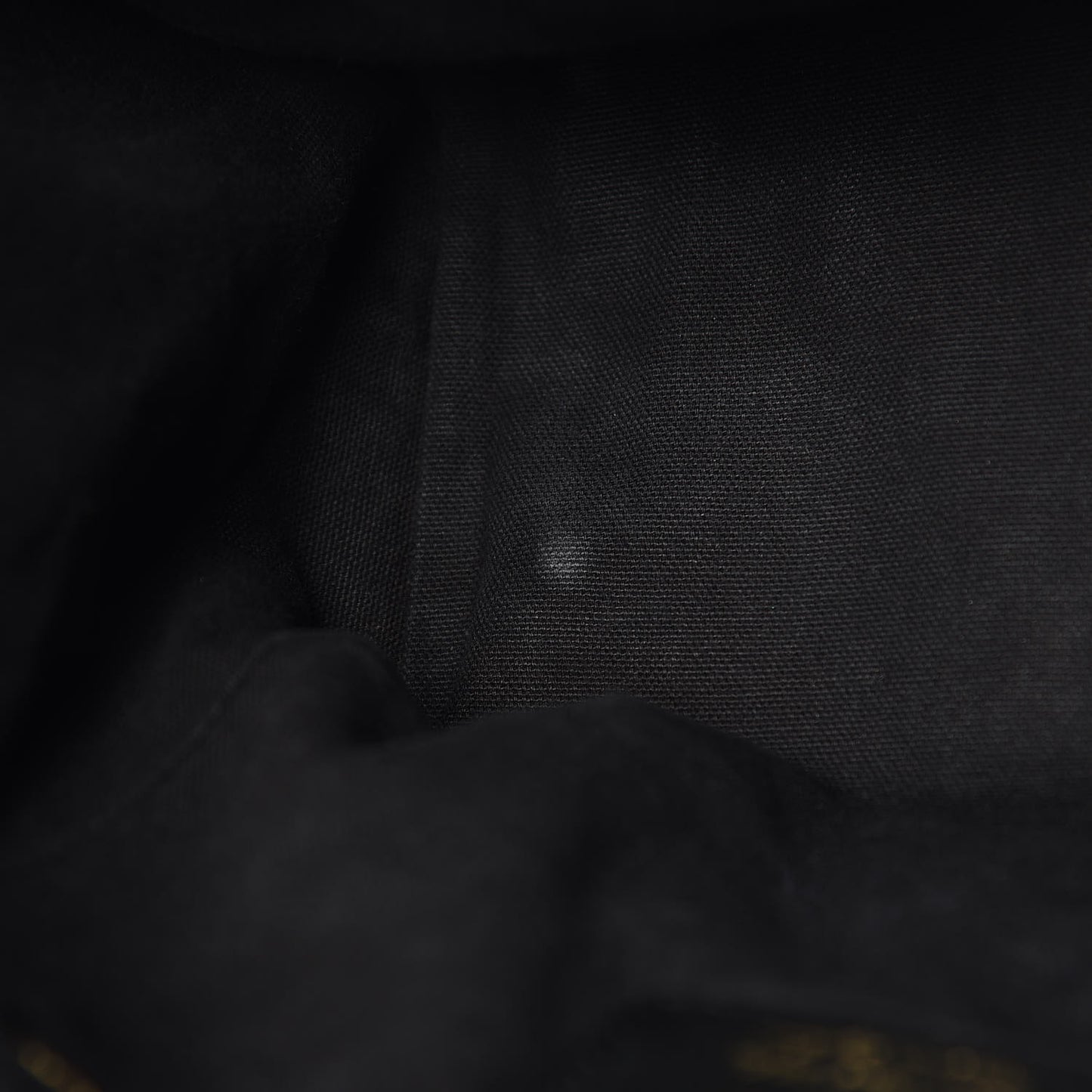 Grainy Calfskin House Check Small Canterbury Black