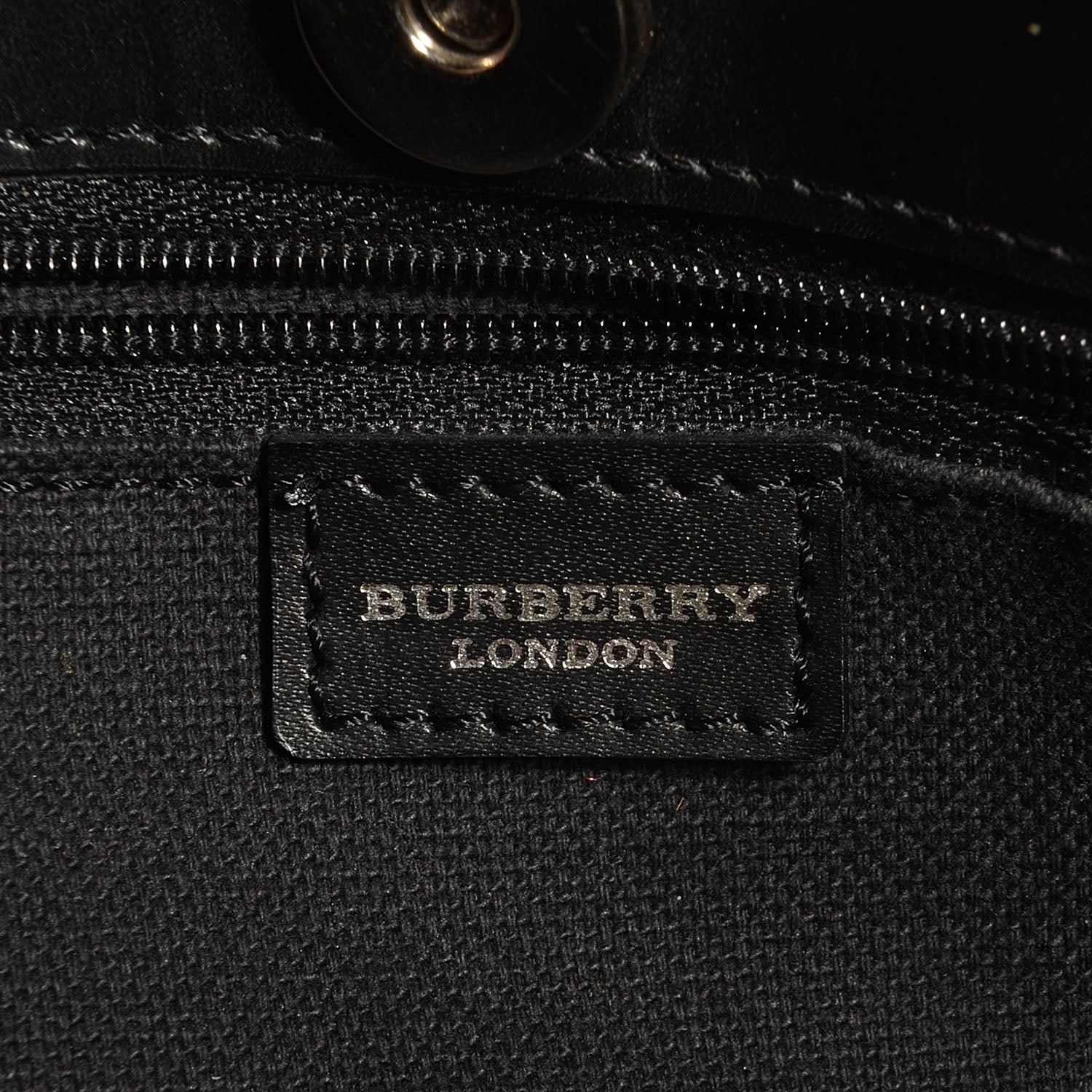 Burberry House Check Large Tote 6 of 7