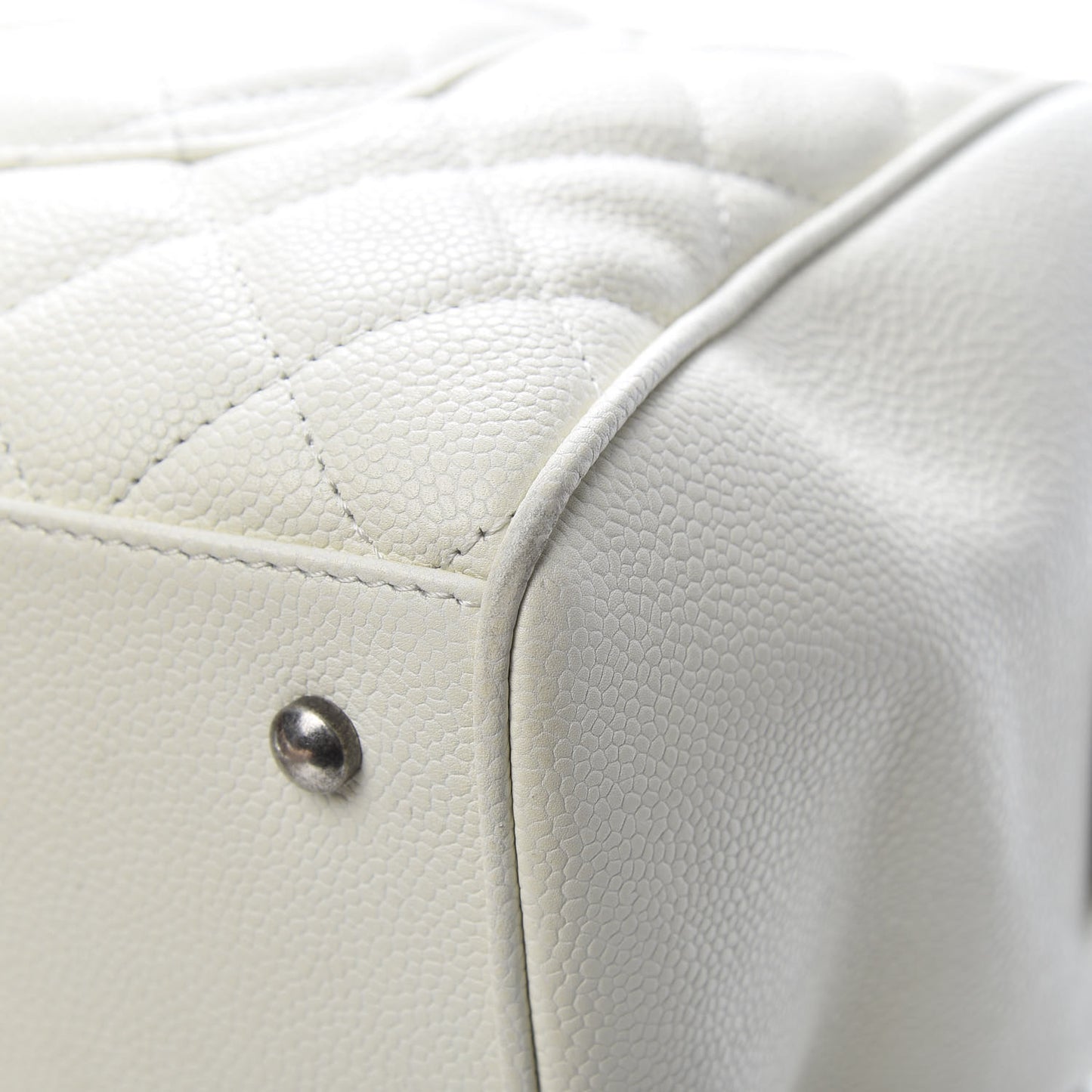 Caviar Quilted Large Casual Pocket Tote White