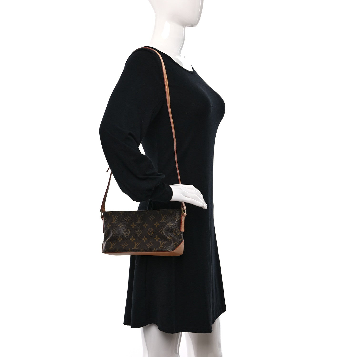 Louis Vuitton Monogram Trotteur 2 of 8