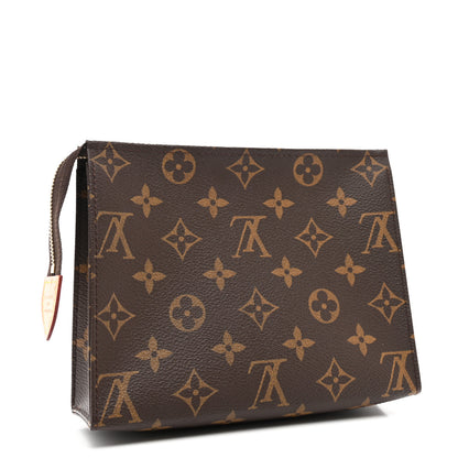 Louis Vuitton Monogram Toiletry Pouch 19 3 of 8