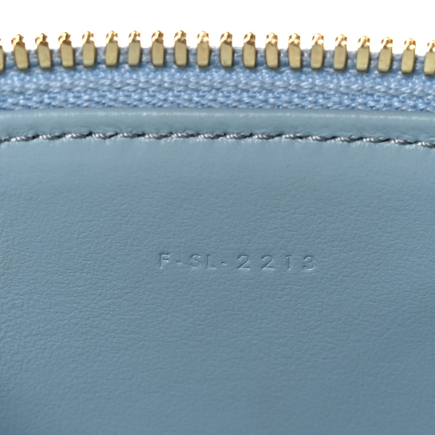 Smooth Calfskin Cuir Triomphe Mini Vanity Case California Blue