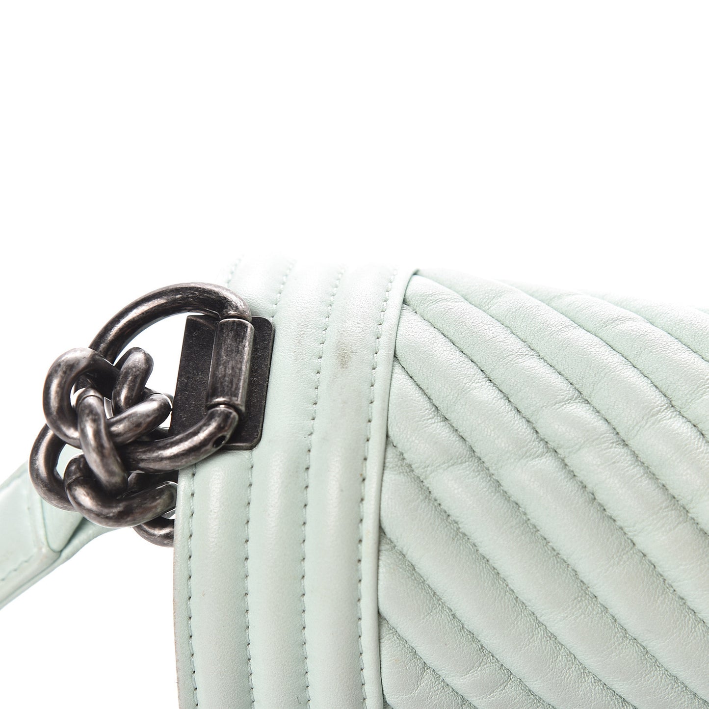 Wrinkled Lambskin Chevron Quilted New Medium Boy Flap Light Green