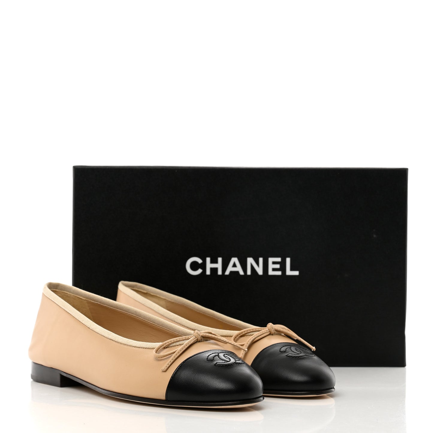 Lambskin Cap Toe CC Ballerina Flats 37.5 Beige Black