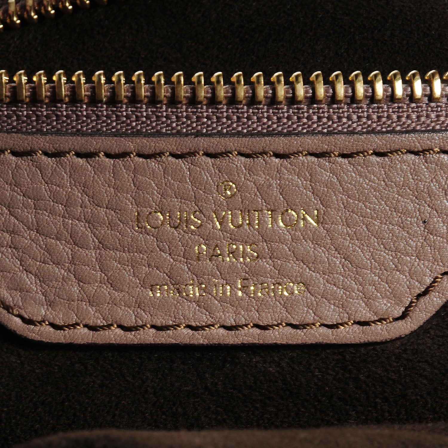 Louis Vuitton Mahina L Poudre 6 of 7