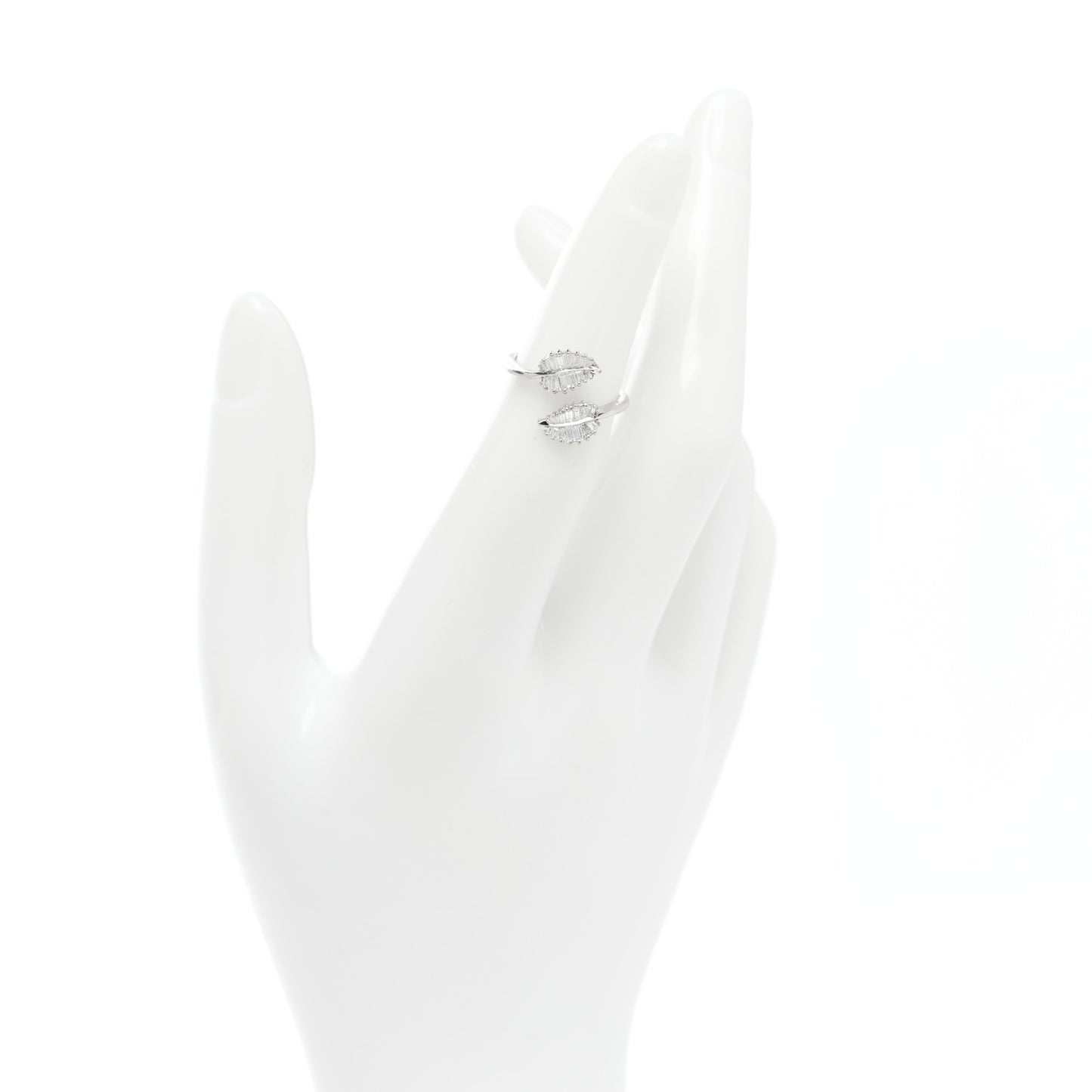 18K White Gold Diamond Small Palm Leaf Ring 47 4