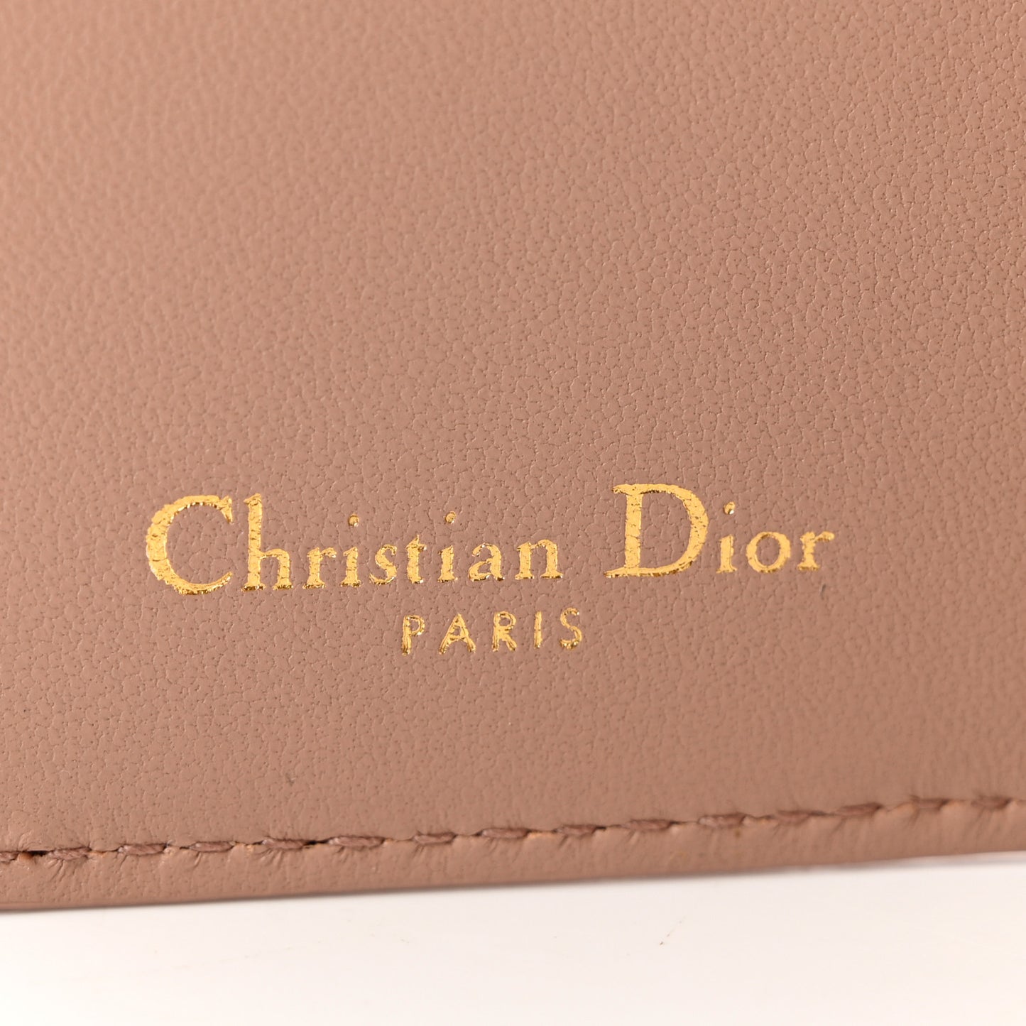 Grained Calfskin Supple Cannage Caro Scarlet Zipped Wallet Rose Des Vents