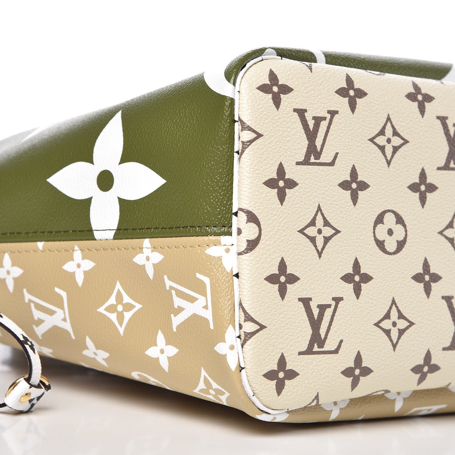 Monogram Giant Neverfull MM Kaki