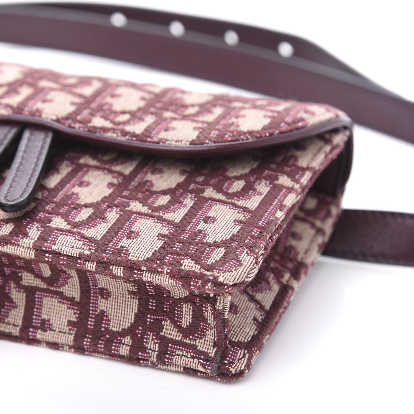 Oblique Saddle Belt Bag Bordeaux