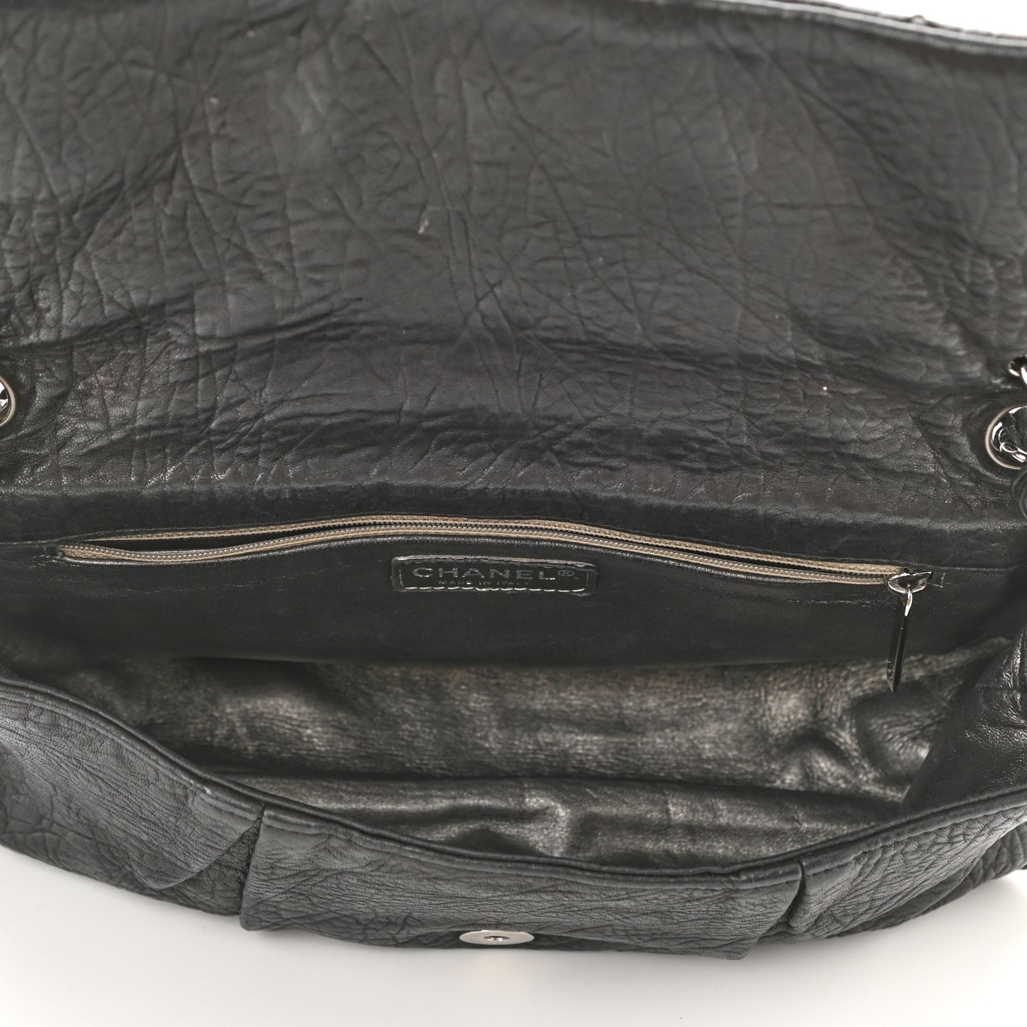 Distressed Lambskin Lady Braid Flap Black