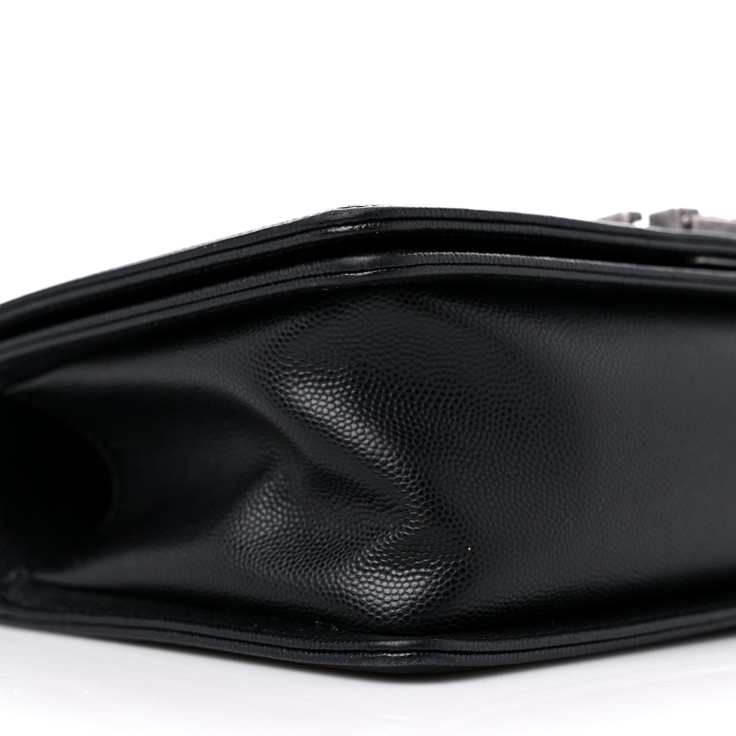 Caviar Quilted Medium Boy Flap Black
