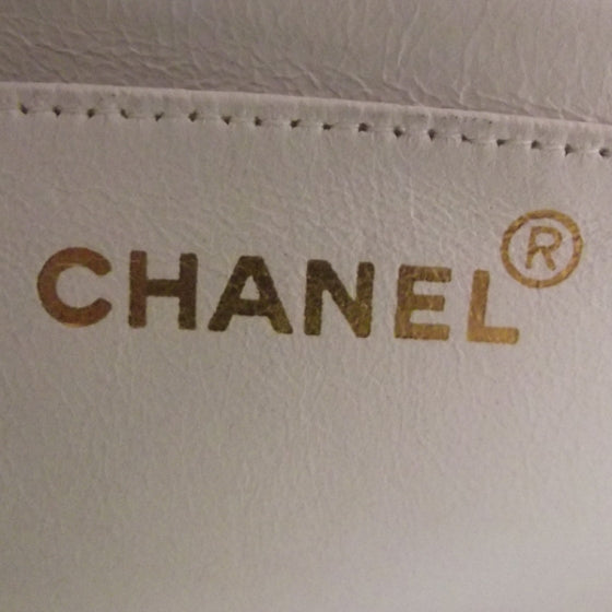 Chanel Caviar Vertical Quilt Jumbo Flap White 8 of 13