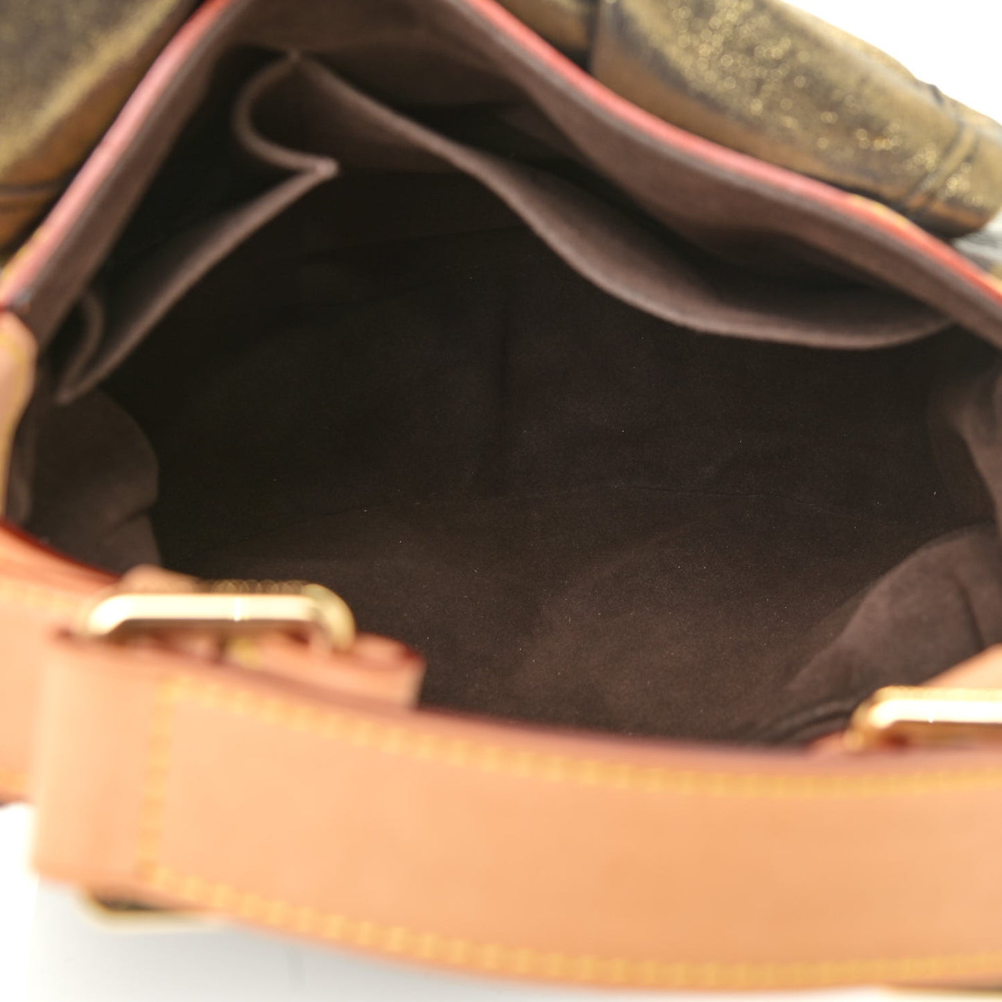 Monogram Kalahari PM