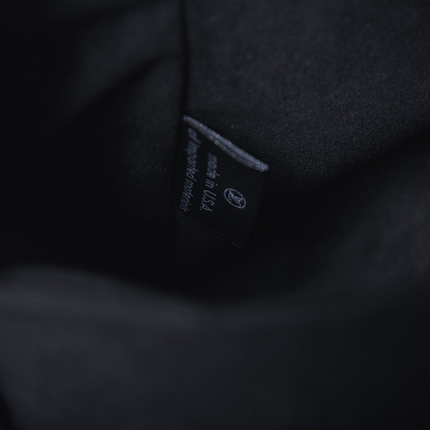 Reverse Monogram Pochette Metis