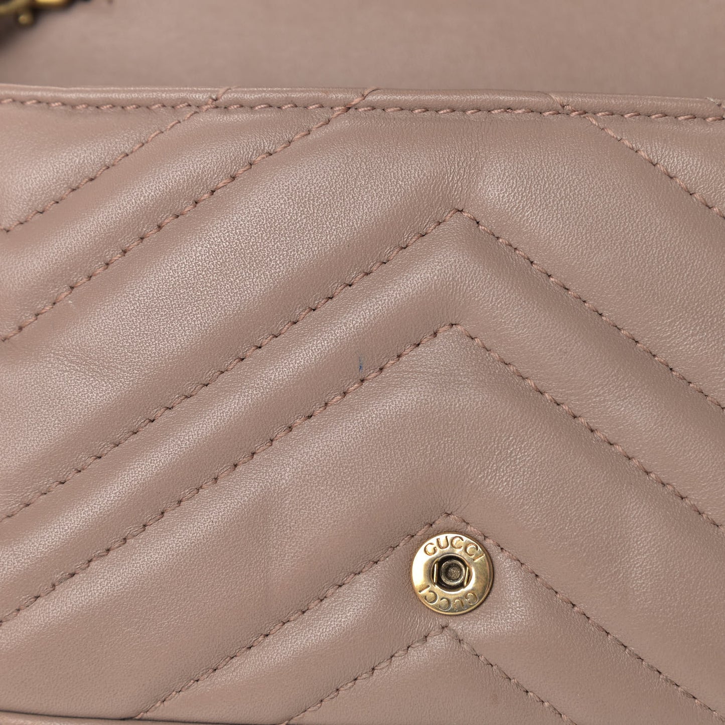 Calfskin Matelasse Super Mini GG Marmont Shoulder Bag Porcelain Rose