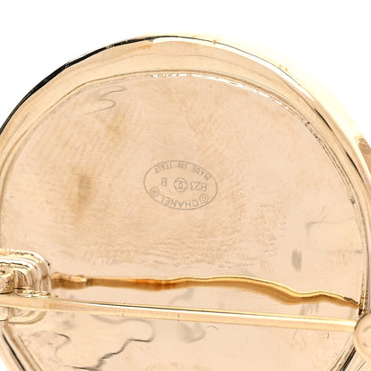 Chanel Crystal CC Star Brooch Gold 3 of 4