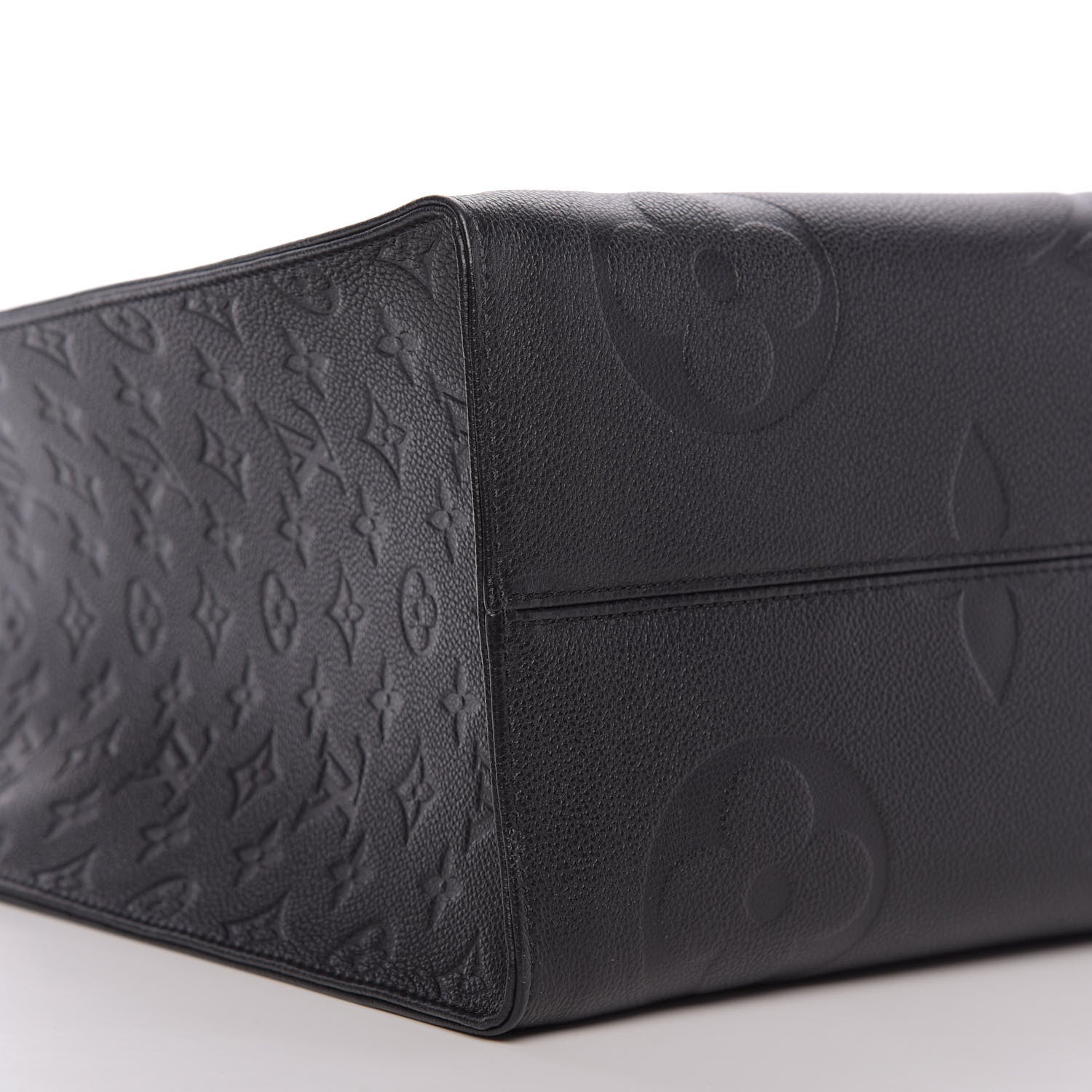 Louis Vuitton Empreinte Monogram Giant Onthego GM Black 6 of 10