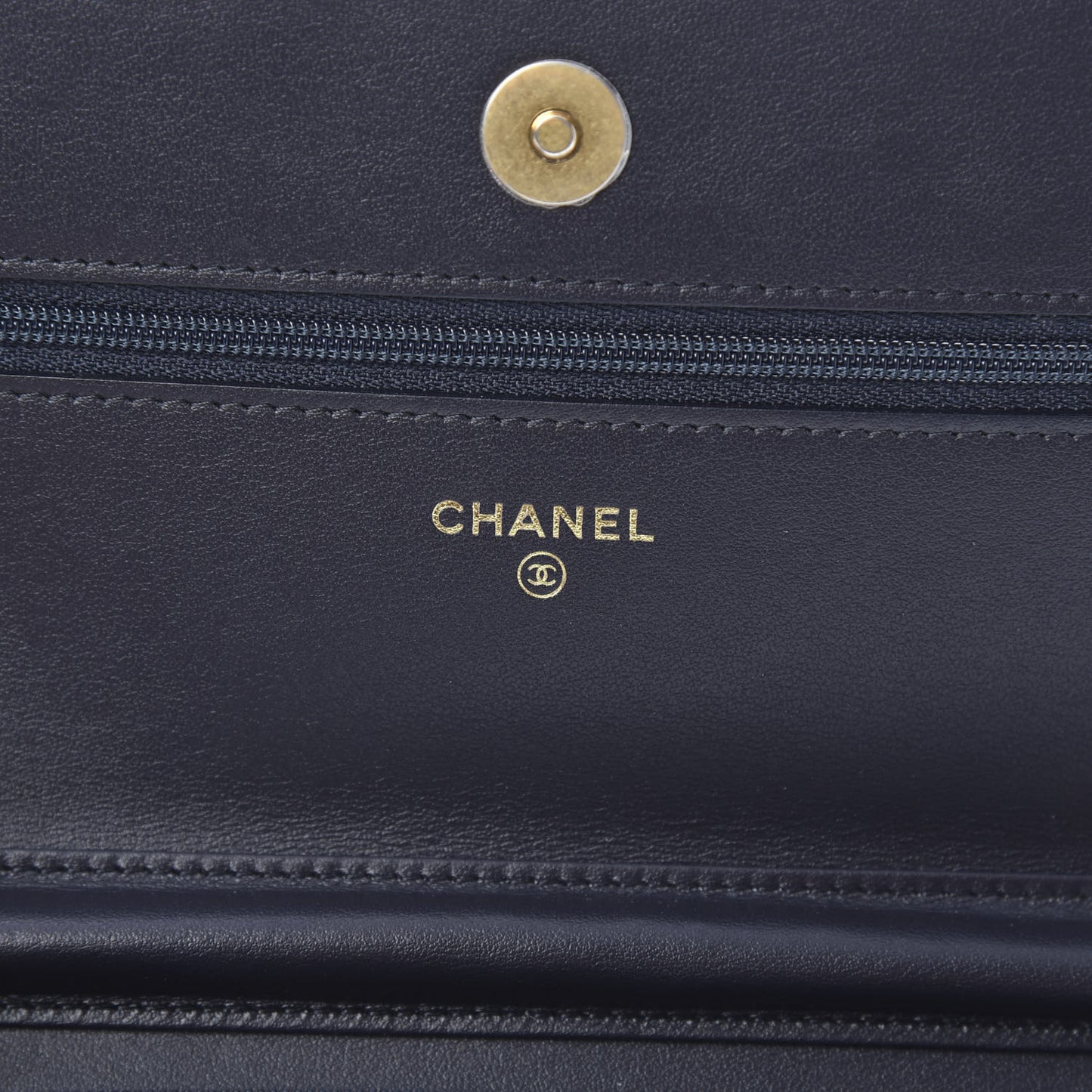 Tweed Quilted CC Wallet On Chain WOC Purple