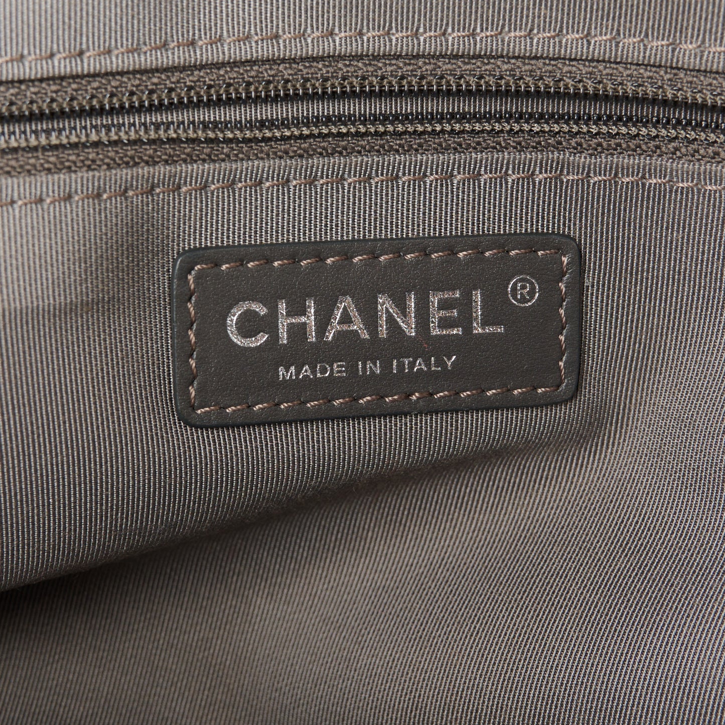 Metallic Calfskin Quilted Medium Casual Rock Flap Silver