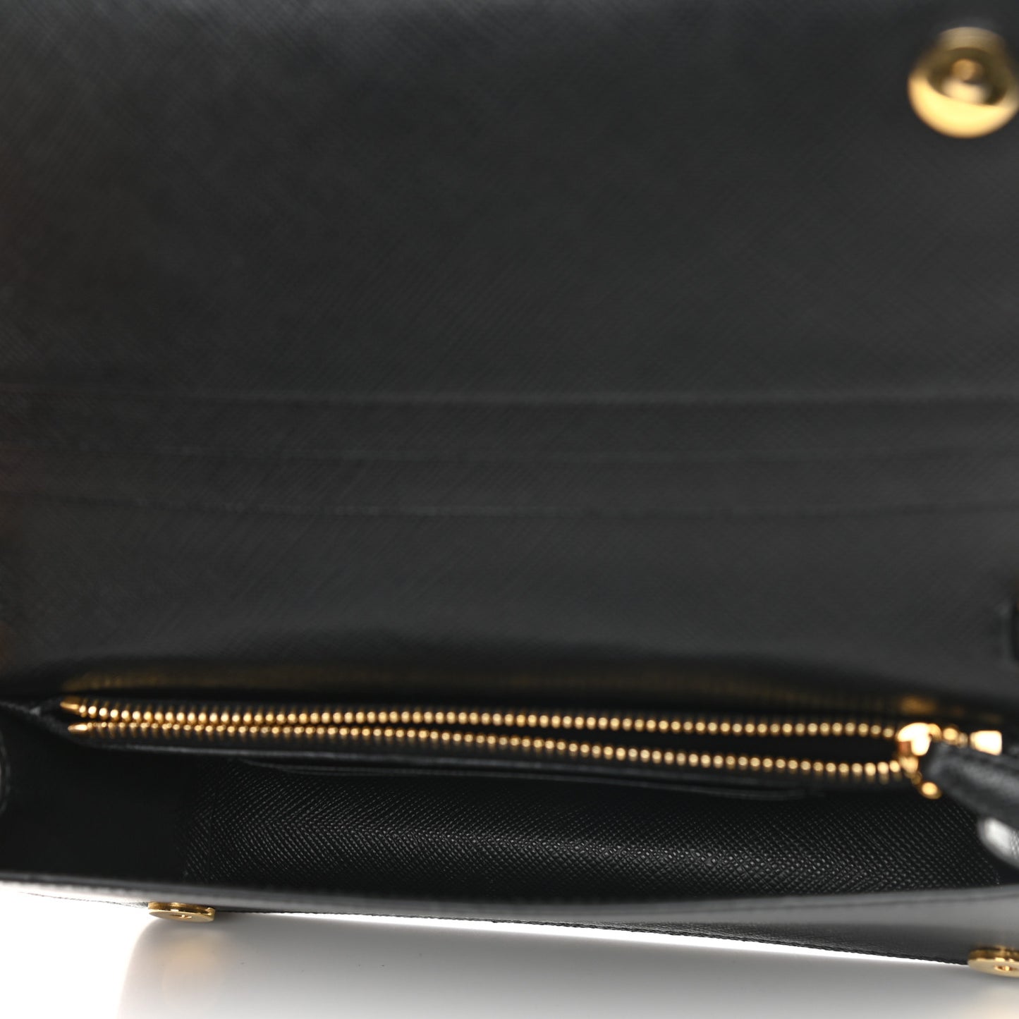 Saffiano Shine Monochrome Chain Wallet Black