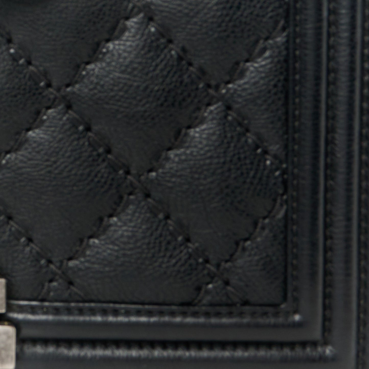 Lambskin Stitch Quilted Medium Boy Flap Black