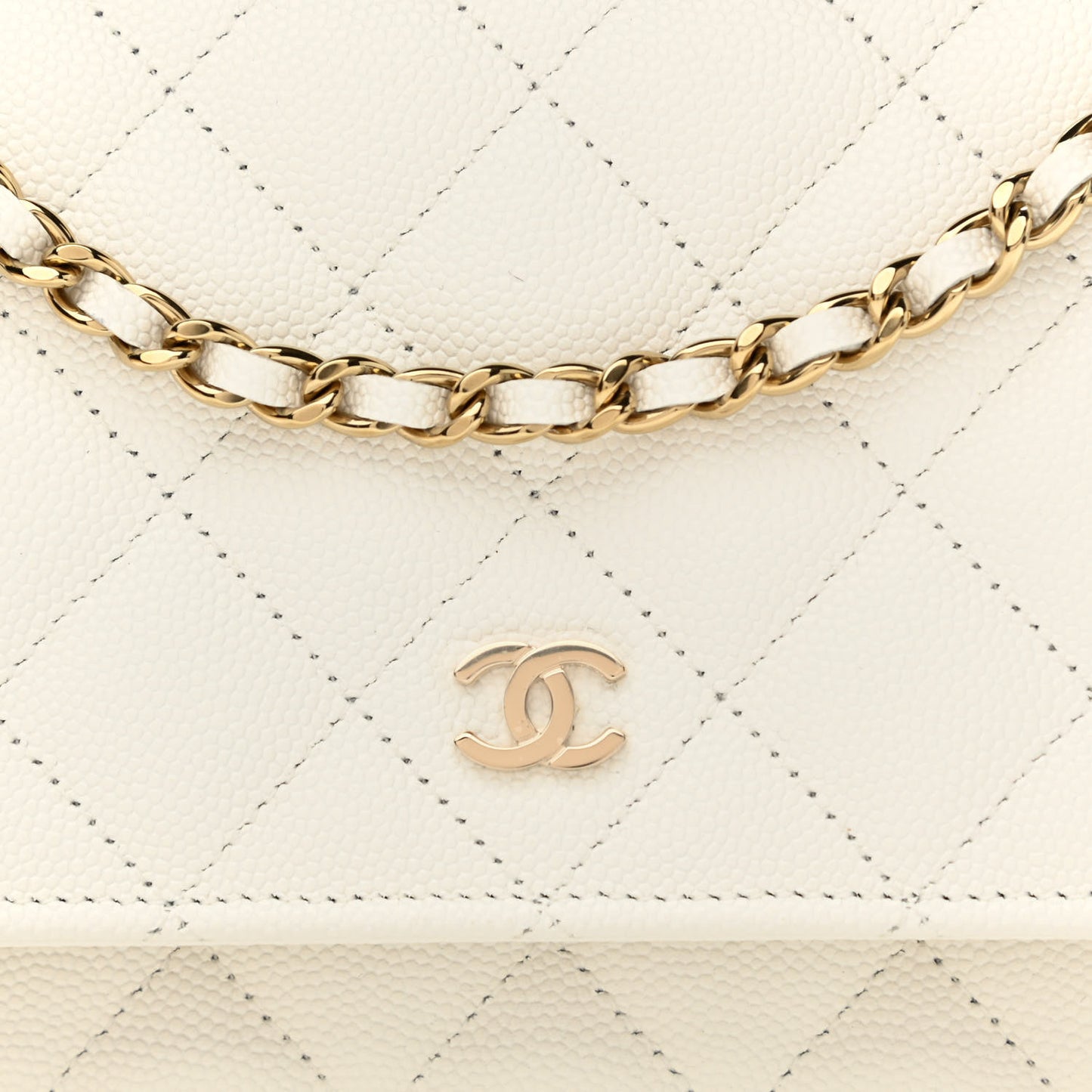 Caviar Quilted Wallet On Chain WOC White